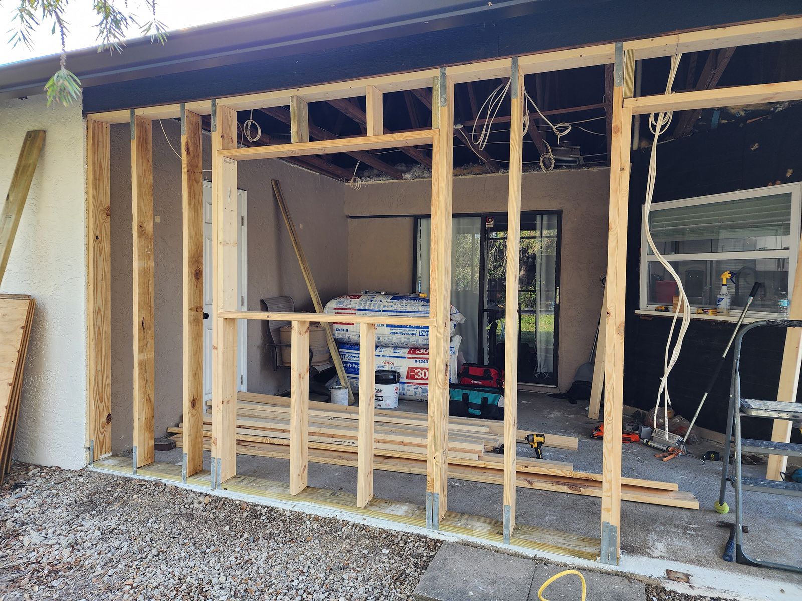 Lanai Enclosure & Room Addition – Behind the walls 2