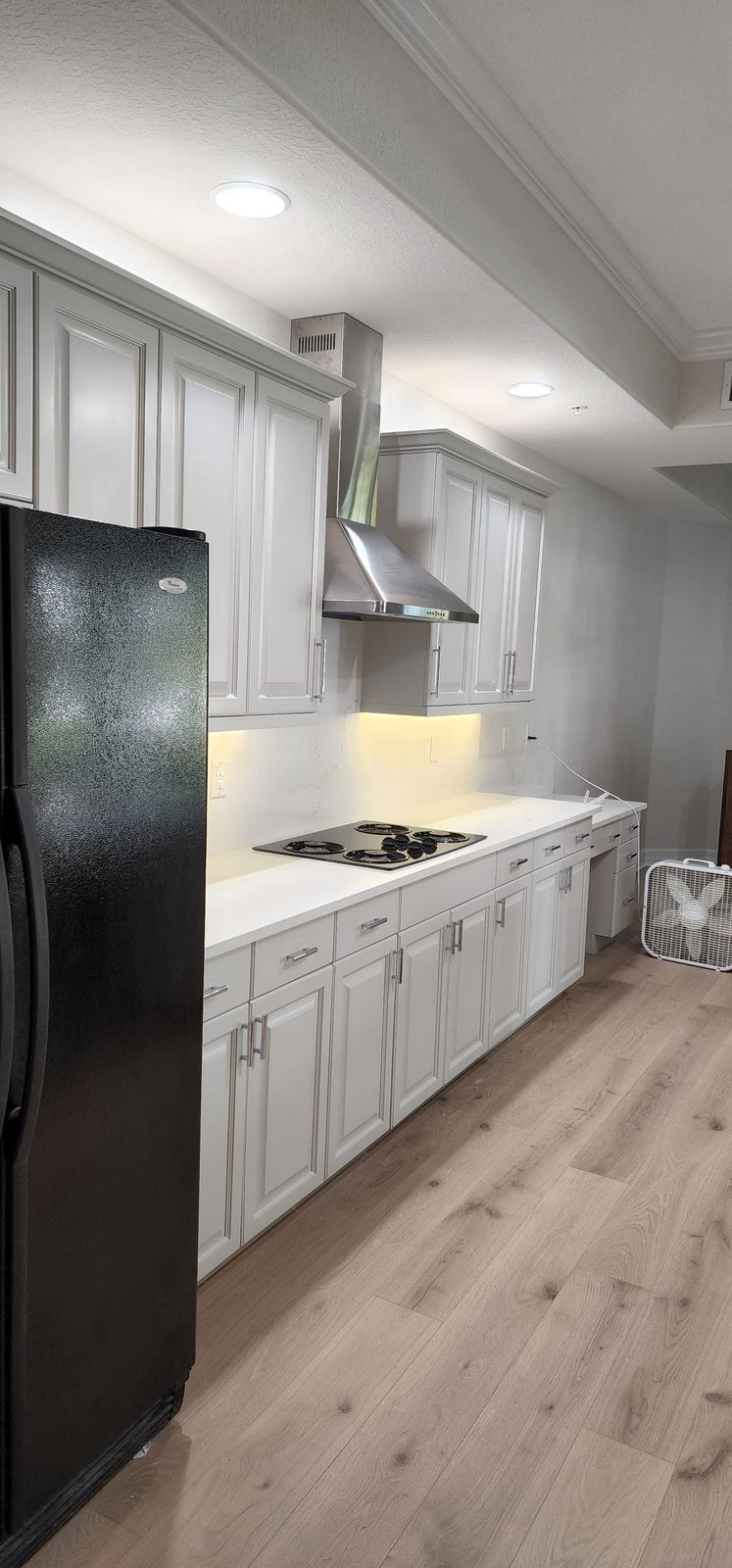 Kitchen & Flooring Remodel – The finished project 3